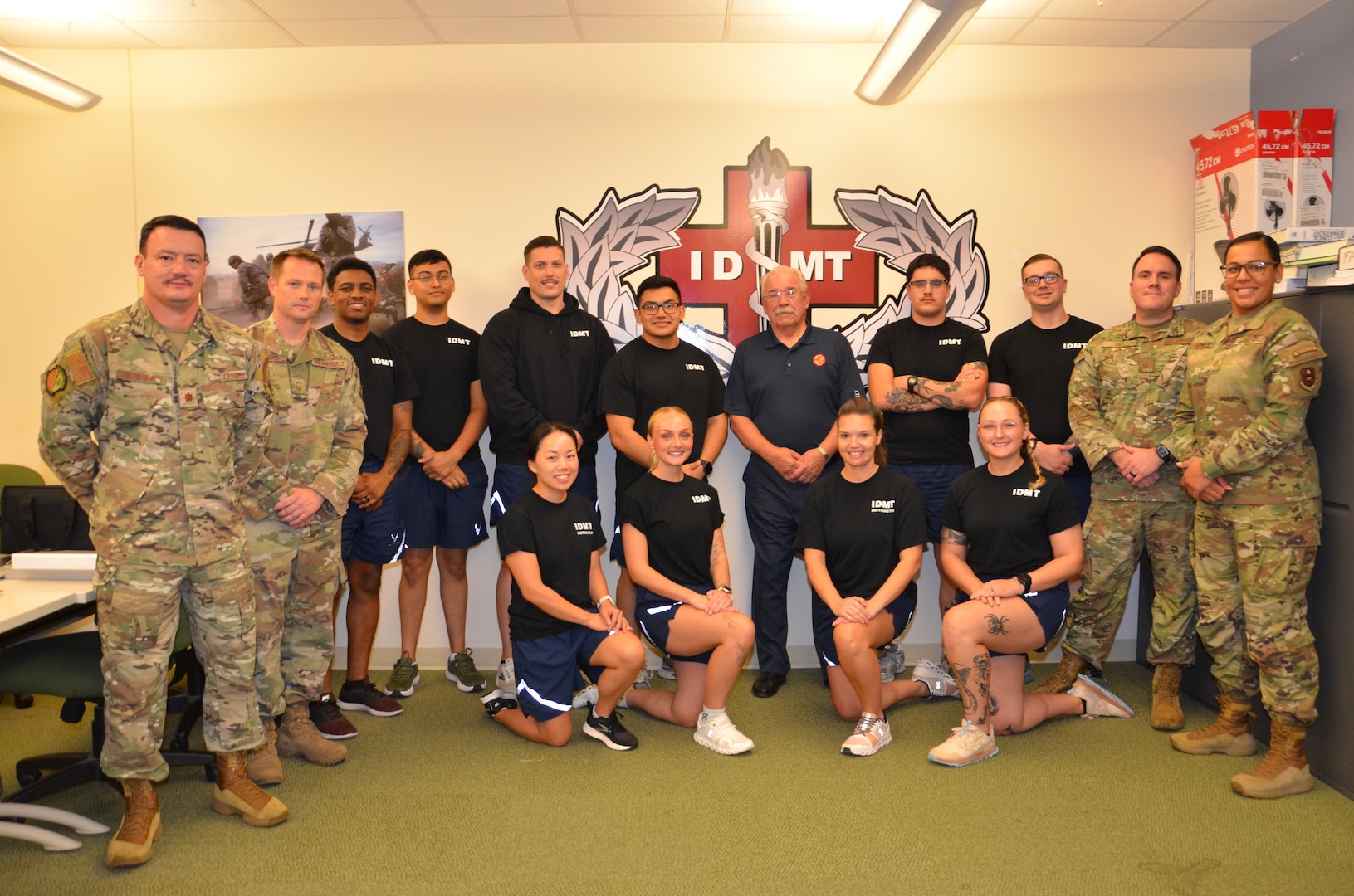 IDMT Alum Reminisces with Staff, Students