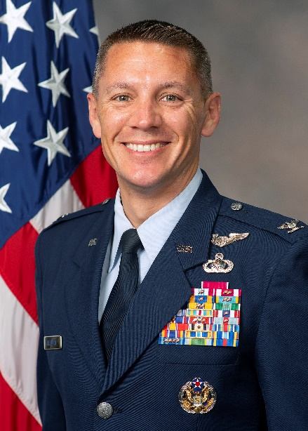 Col Helfrich headshot