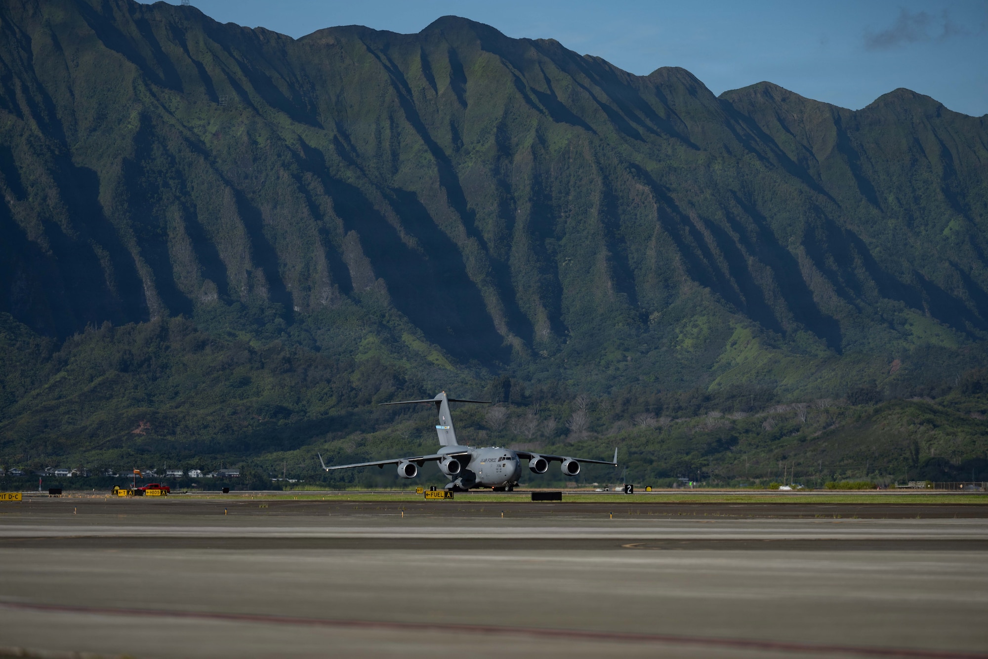 A U.S. Air Force C-17 Globemaster III assigned to Dover Air Force Base, Delaware, lands at Marine Corps Base Hawaii, Hawaii to participate in an Integrated Combat Turn in support of exercise Joint Pacific Multinational Readiness Center 26-1, Nov. 6, 2025. Exercise JPMRC 26-01 is a large-scale joint and multinational exercise designed to train units and leaders in the region’s complex and austere jungle, arctic, and archipelago environments, replicating real-world conditions. JPMRC is a key way the Army contributes to Integrated Deterrence and regional security in the Indo-Pacific, training thousands of combat credible forces in the region.