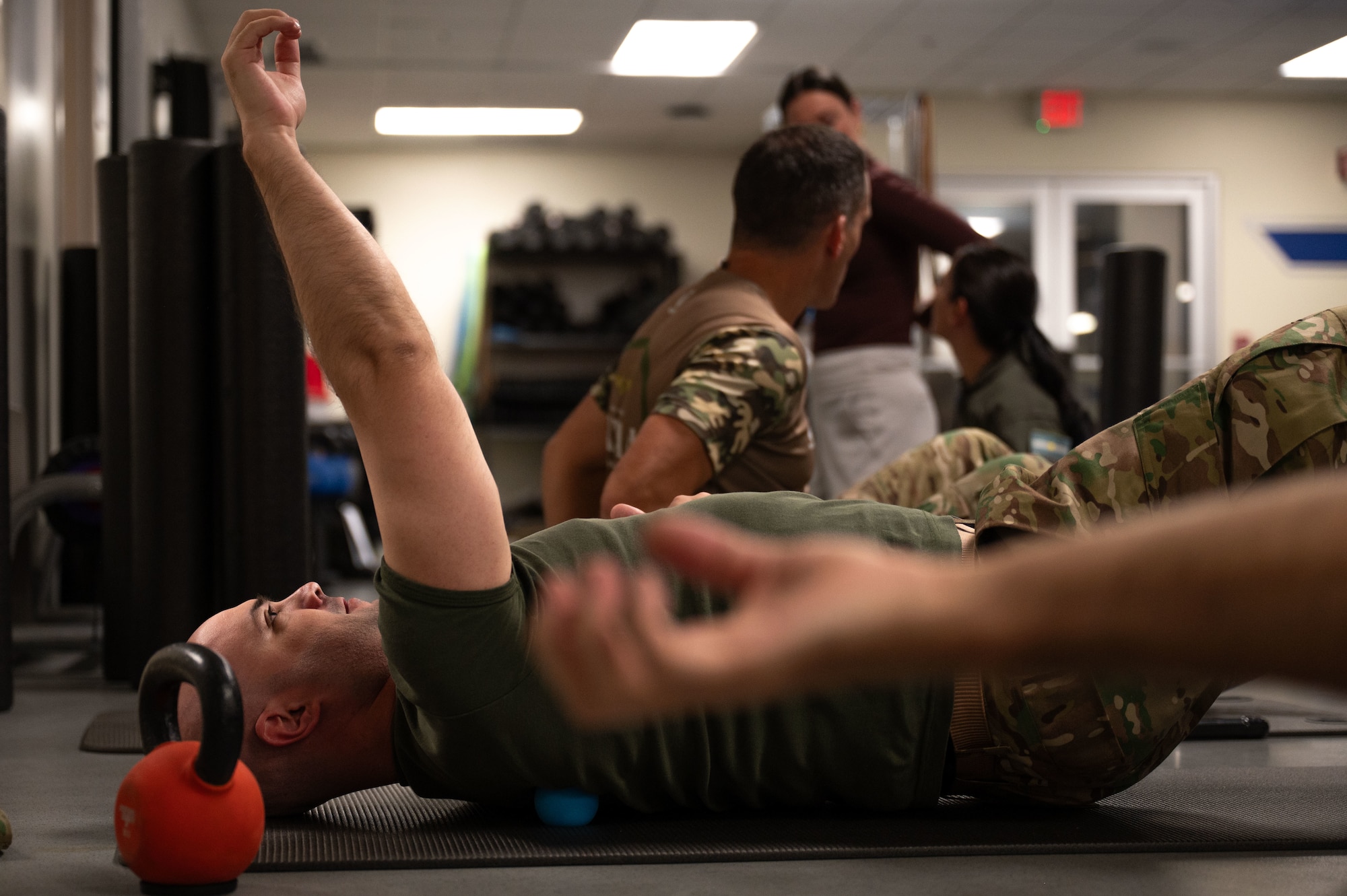 An Argentine service member performs an exercise during a flight medicine course at Davis-Monthan Air Force Base, Arizona, Jan. 6, 2026. The joint training focuses on specialized physical conditioning required for operating fourth-generation fighter aircraft. (U.S. Air Force photo by Airman 1st Class Jaden Kidd)