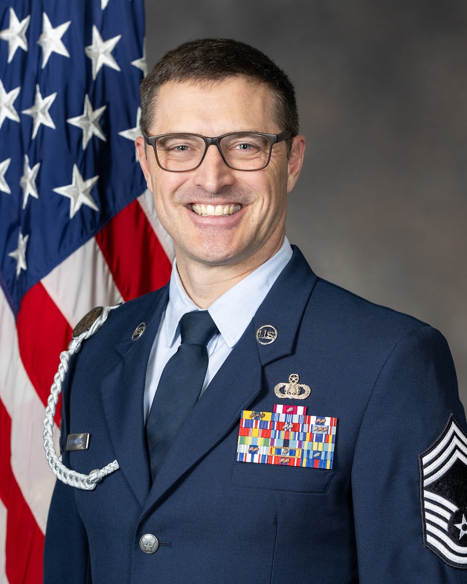 Official Photo of Chief Master Sergeant David McCormick