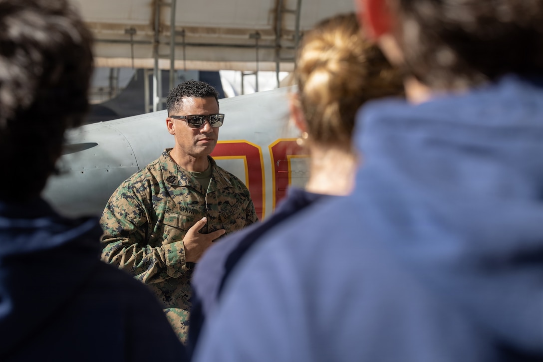 Yuma Catholic students visit MCAS Yuma