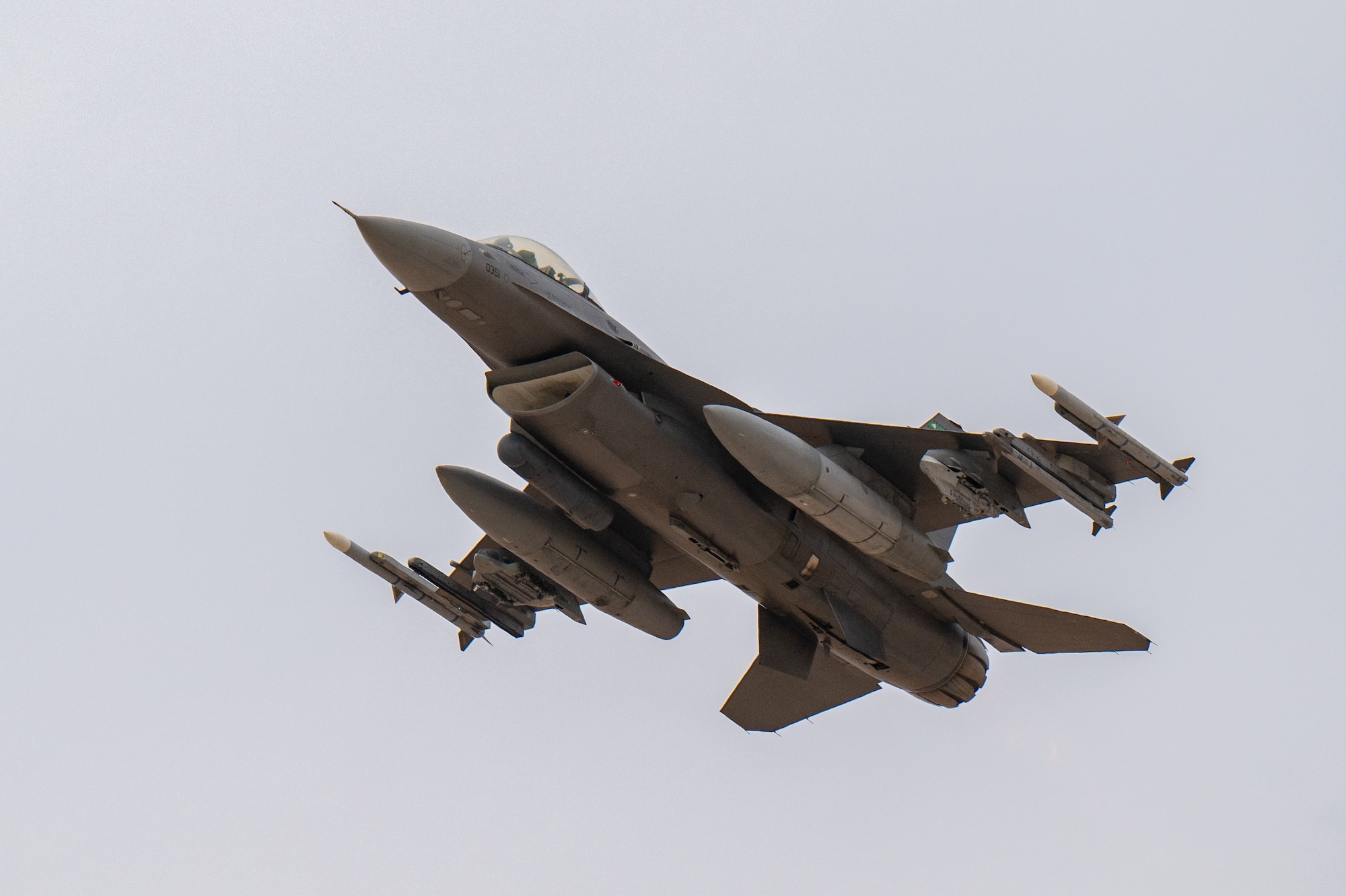 A U.S. Air Force 555th Expeditionary Fighter Squadron F-16 Fighting Falcon aircraft takes off during Blue Sands 26.1 within the U.S. Central Command area of responsibility.