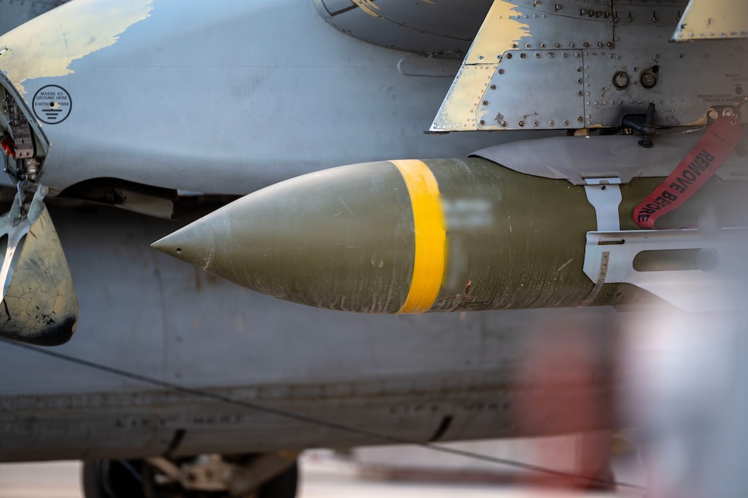 U.S. CENTRAL COMMAND AREA OF RESPONSIBILITY (Jan. 10, 2026) A GBU-31 is attached to a U.S. Air Force A-10 Thunderbolt II at a base in the U.S. Central Command area of responsibility in support of Operation Hawkeye Strike, Jan. 10, 2026. (U.S. Air Force photo)