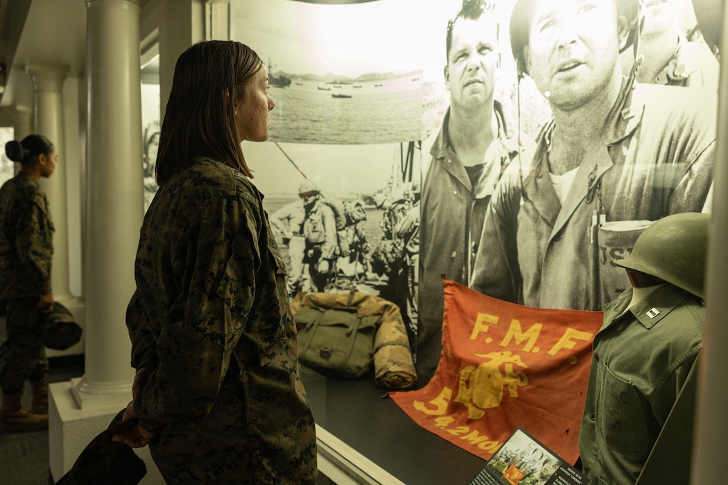 Charlie Company Museum Visit