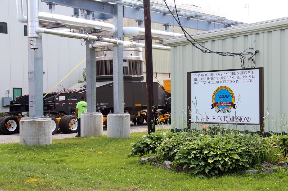 As part of the MARF Defueling Layup Availability (DLA) Project at the Kenneth A. Kesselring Site (KSO), West Milton, New York, Norfolk Naval Shipyard workers, Lucia Specialized Hauling of VA, Inc., New York State Police and other agencies partnered to transport a loaded spent fuel shipping container which will be sent to Idaho National Laboratory, Idaho Falls, Idaho for extensive testing.