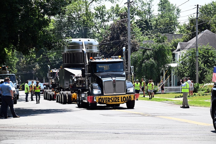 As part of the MARF Defueling Layup Availability (DLA) Project at the Kenneth A. Kesselring Site (KSO), West Milton, New York, Norfolk Naval Shipyard workers, Lucia Specialized Hauling of VA, Inc., New York State Police and other agencies partnered to transport a loaded spent fuel shipping container which will be sent to Idaho National Laboratory, Idaho Falls, Idaho for extensive testing.