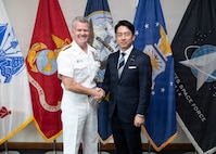 Adm. Samuel J. Paparo, commander of U.S. Indo-Pacific Command, meets with Shinjirō Koizumi, Japanese Minister of Defense, at USINDOPACOM headquarters, Camp H.M. Smith, Hawaii, Jan. 12, 2026.