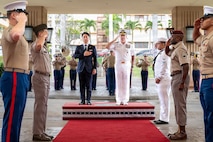 Adm. Samuel J. Paparo, right, commander of U.S. Indo-Pacific Command, welcomes Japanese Minister of Defense Shinjirō Koizumi to USINDOPACOM headquarters at Camp H.M. Smith, Hawaii, Jan. 12, 2026.