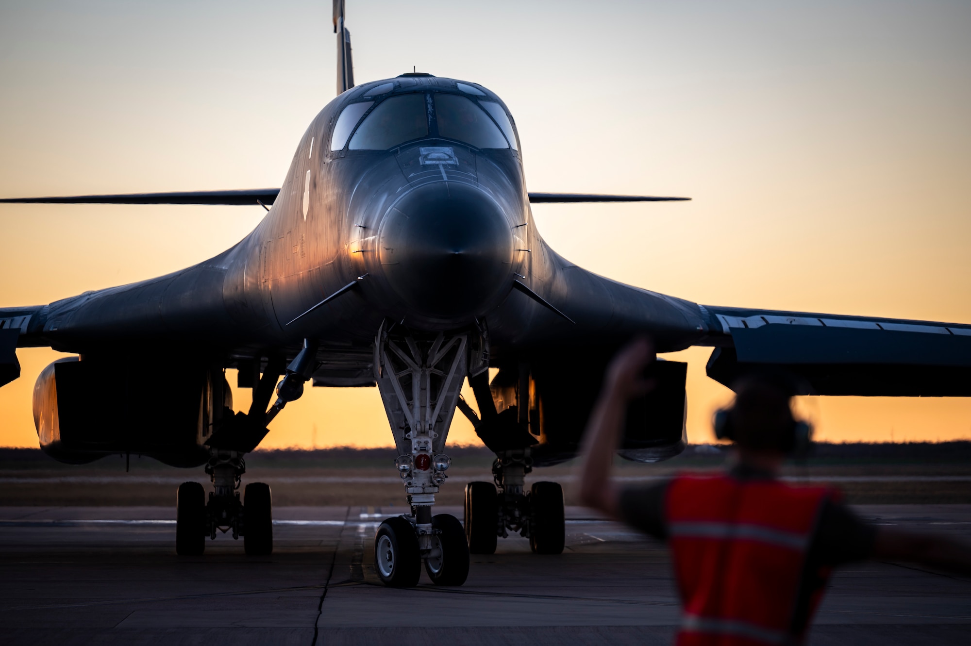 A U.S. Air Force B-1B Lancer aircraft