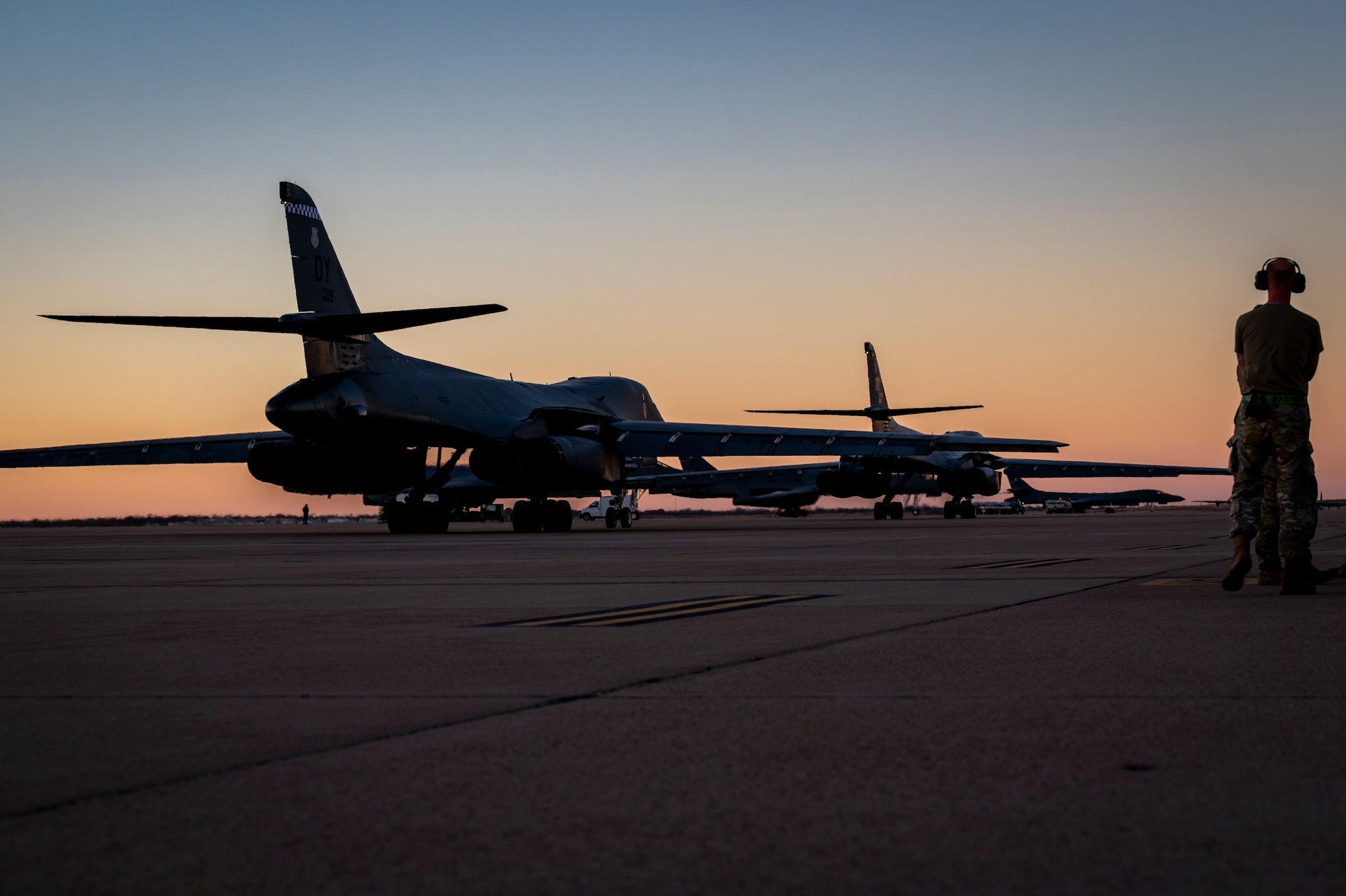 A U.S. Air Force B-1B Lancer aircraft