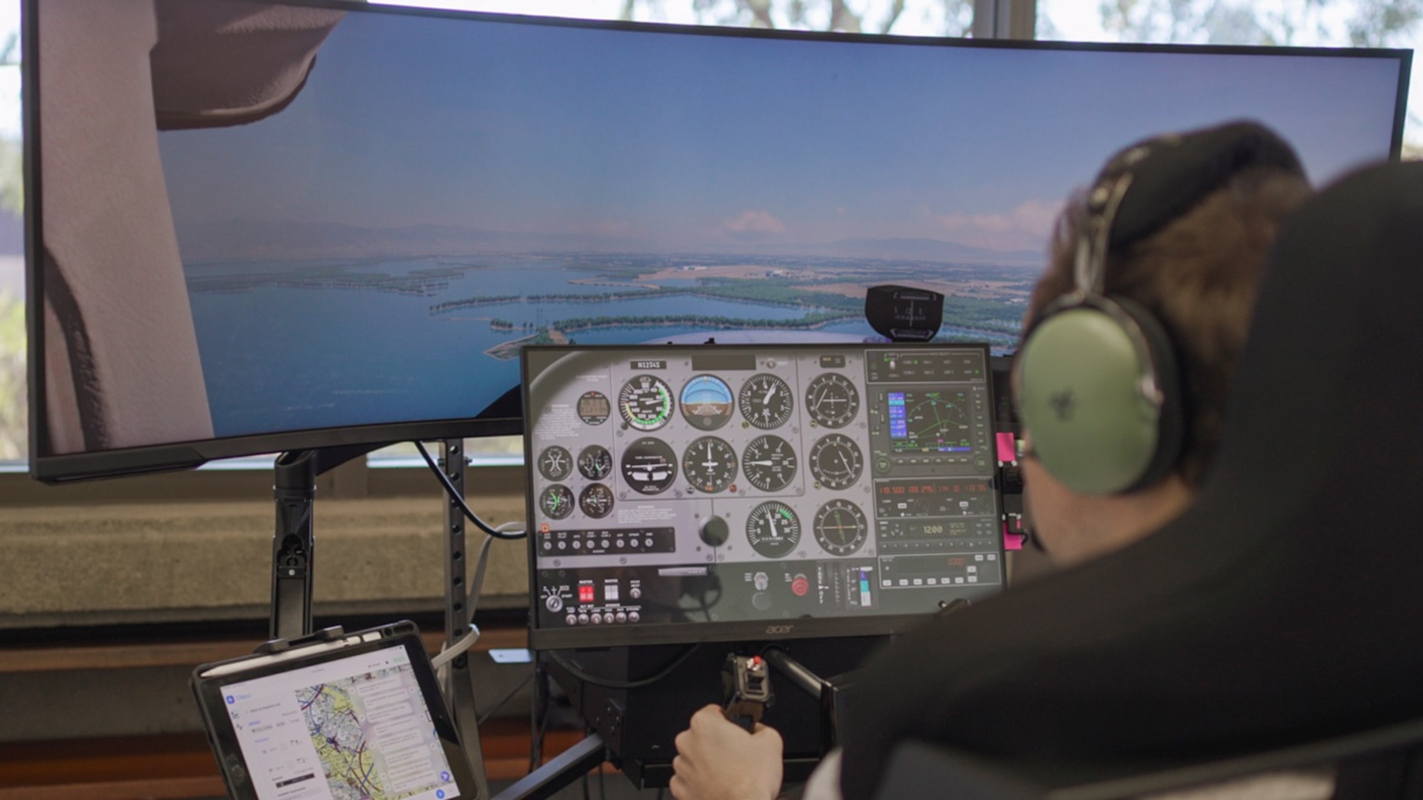 A flight-simulation platform and in-aircraft testing aim to show how AI could help pilots make safer decisions in emergencies. (Courtesy photo)