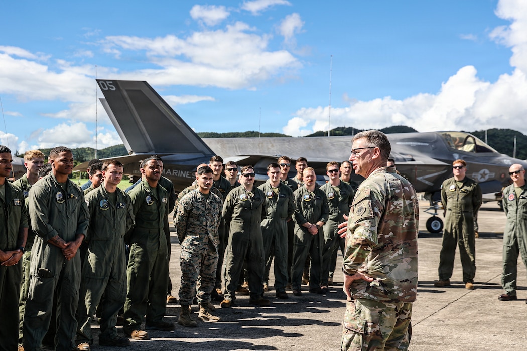 U.S. Air Force Lt. Gen. Evan L. Pettus, acting commander of U.S. Southern Command, visits Marines with Marine Medium Tiltrotor Squadron (VMM) 236 (Reinforced), 22nd Marine Expeditionary Unit (Special Operations Capable), at Jose Aponte De La Torre Airport in Roosevelt Roads, Puerto Rico, Jan. 8, 2026. U.S. military forces are deployed to the Caribbean in support of the U.S. Southern Command mission, Department of War-directed operations, and the president’s priorities to disrupt illicit drug trafficking and protect the homeland. (U.S. Marine Corps photo)