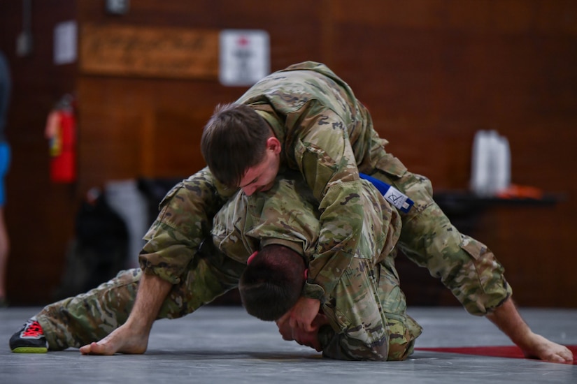 Pennsylvania National Guard Soldiers and Airmen compete at the inaugural Keystone Combatives Tournament at Fort Indiantown Gap, Pa., Jan. 10, 2026. Thirty-nine service members tested their hand-to-hand combat skills in the state’s first modern Army Combatives tournament. (U.S. Army National Guard photo by Staff Sgt. Kelly Boyer)