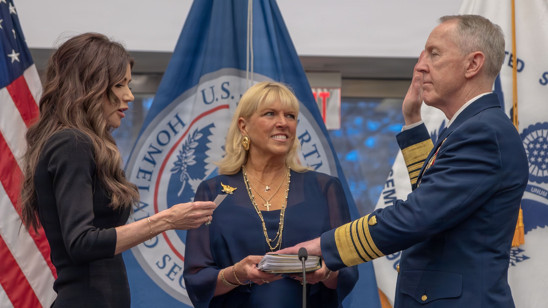 U.S. Coast Guard Adm. Kevin E. Lunday is sworn in as the 28th Coast Guard Commandant by U.S. Department of Homeland Security Secretary Kristi Noem at Coast Guard Headquarters in Washington, D.C. on Jan. 15, 2026. Lunday served as Acting Commandant since Jan. 20, 2025. Before serving as Commandant, Lunday served as the 34th Vice Commandant of the Coast Guard