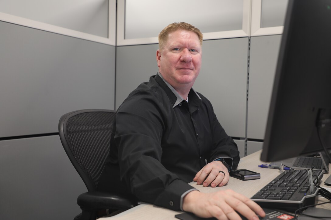 Sgt. 1st Class Michael T. Hodges, a SkillBridge intern with the U.S. Army Corps of Engineers – Far East District (USACE FED) in the Resource Management Office, works at his computer while learning how civilian financial and resource management processes support engineering and construction projects across the peninsula on January 9, 2026, at Camp Humphreys, South Korea. Hodges is gaining hands on experience in areas critical to FED’s mission as he prepares to transition from military to civilian service. (U.S. Army photo by Yohan An)
