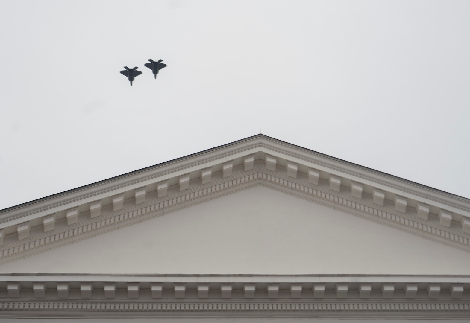 F-22s fly over the Virginia Capitol