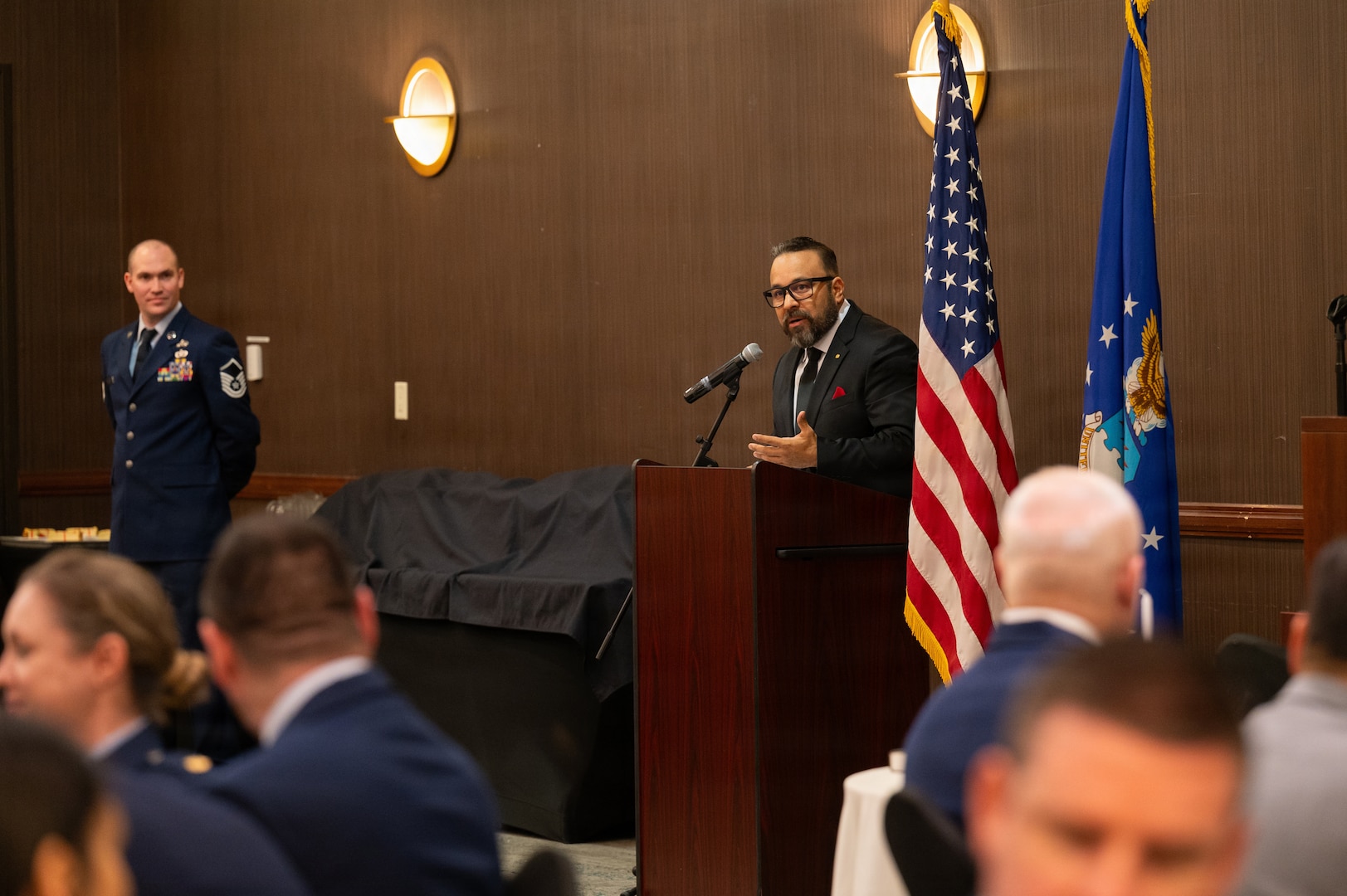 433rd AW Leaders, Air Force Cross Recipient Recognize Readiness and Excellence