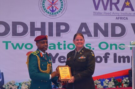 For 20 years, the Walter Reed Army Institute of Research-Africa (WRAIR-Africa) has partnered with the Nigerian Ministry of Defence Health Implementation Programme (NMODHIP) to provide HIV prevention, care, and treatment services to troops, their families, and wider communities in Nigeria. We are proud to celebrate these two decades of protecting force health and global health and celebrated with our partners and stakeholders in Abuja. From left to right: Brig. Gen. Idris Babatunde Solebo, Director General of Ministry of Defence Health Implementation Programme, and Col. Briana Perata, Commander of the Walter Reed Army Institute of Research. Photo taken by Paul Ashibel.