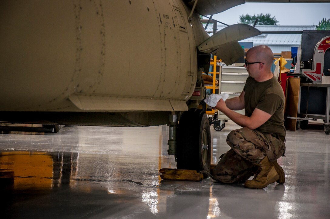 From Flatlined to Flyable: 1109th TASMG brings new life to battle damaged helicopters