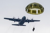 Yokota supports first JGSDF-hosted multinational airborne exercise