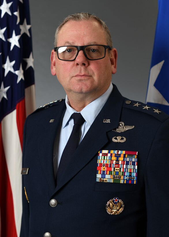 This is the official portrait of Lt. Gen. M. Luke Ahmann.