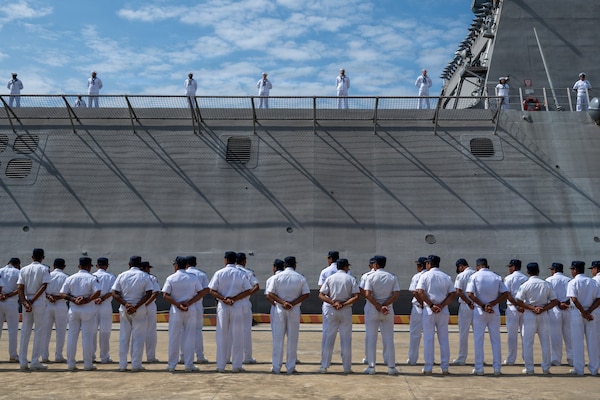 Royal Cambodian Navy Delegation welcomes Independence-Variant littoral combat ship USS Cincinnati (LCS 20) to Ream Naval Base, Cambodia, Jan. 24.