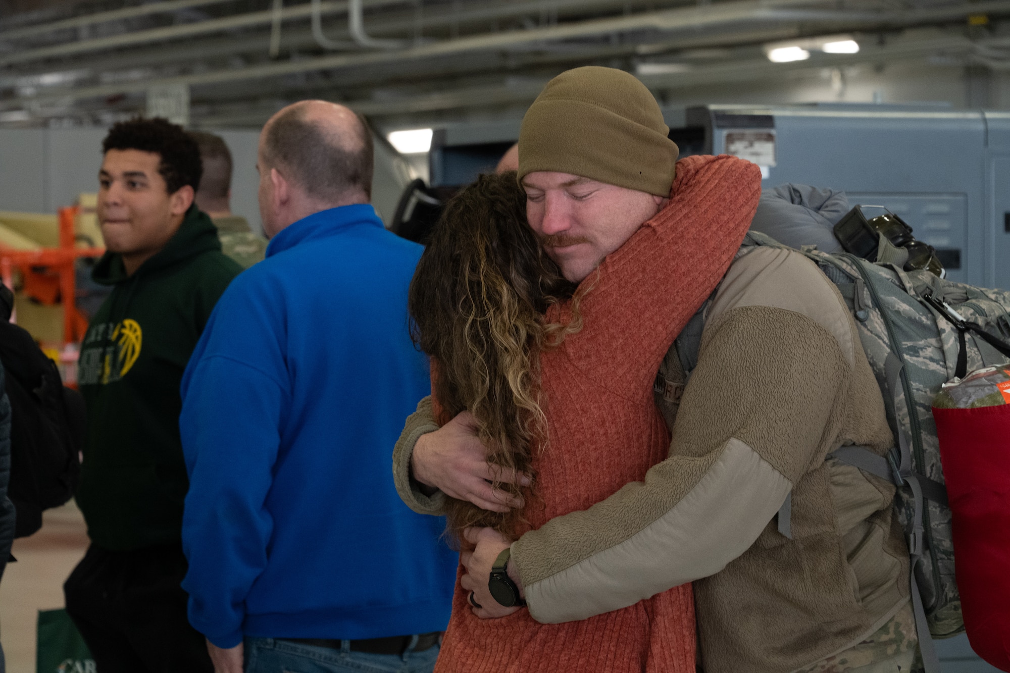 Tech. Sgt. Anthony O’Tool hugs his wife