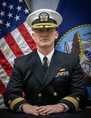 COMMANDER PAUL GILLETT