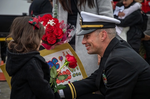 USS Gridley returns to Everett