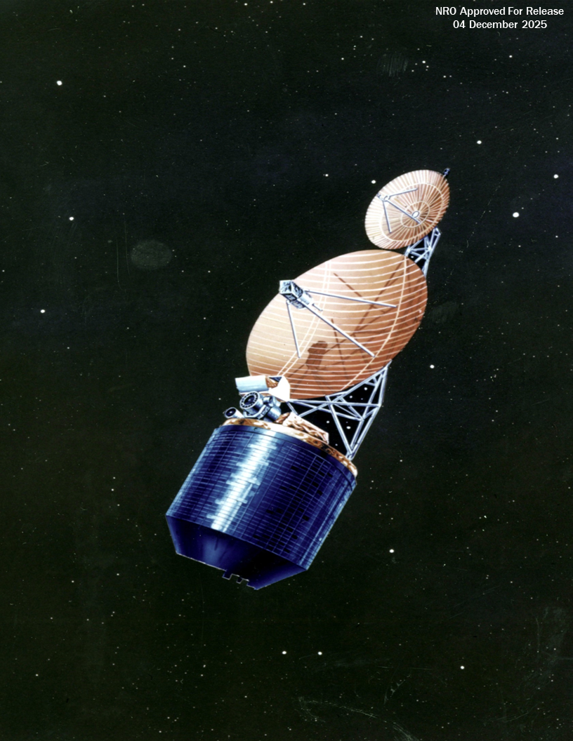 希少　大型本　From Semaphore to Satellite Earth photobombs a satellite deploying its giant reflector photo