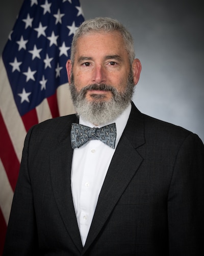 Official Photo of Stephen Renner