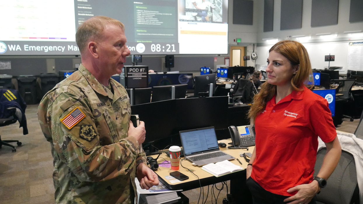 Seattle District employee Tessa Rough updates General William Hannan on how the Corps of Engineers, Seattle District is supporting the flood fight after back-to-back atmospheric rivers impacted western Washington and the Pacific Northwest.