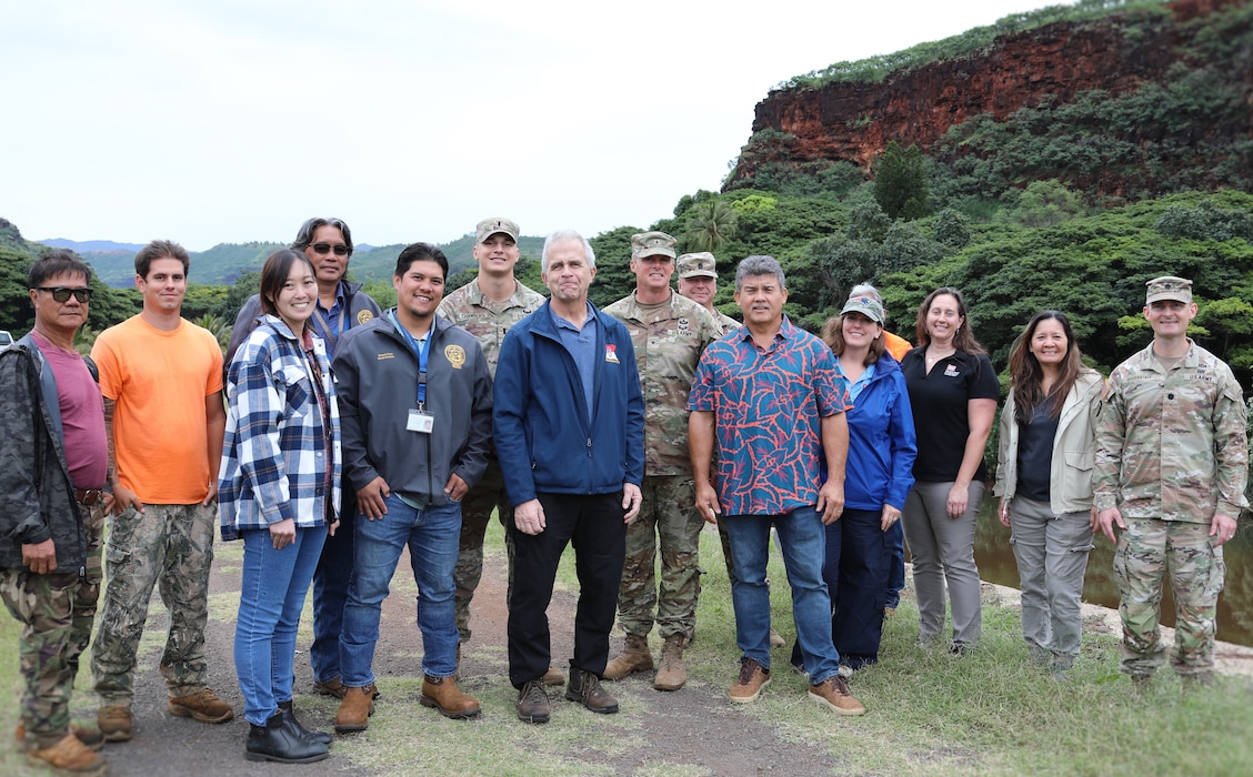 Goetz visits POH projects on Kaua'i