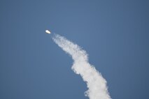 A Falcon 9 rocket carrying the Starlink 17-19 mission launches from Space Launch Complex 4 East (SLC-4E) at Vandenberg Space Force Base, Calif., Jan. 29, 2026. This mission marked the sixth launch of 2026 from the Vandenberg spaceport and test range.