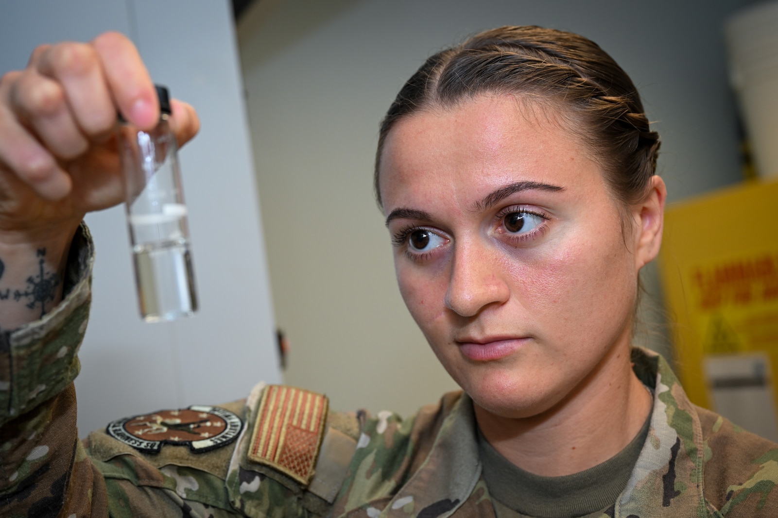 Service members serve