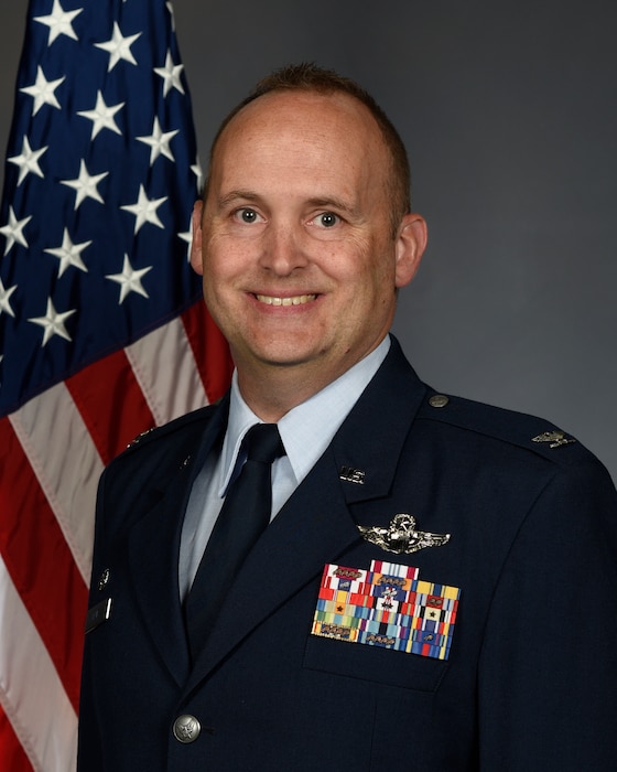 Col Scott Davis