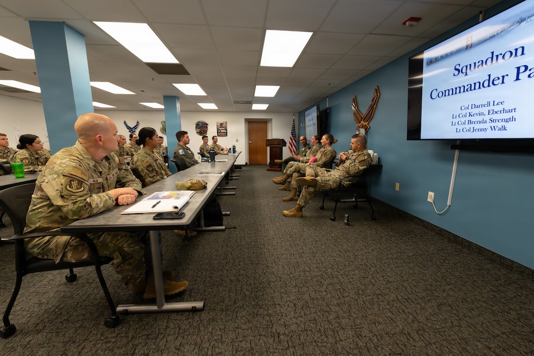 Officers attend leadership course