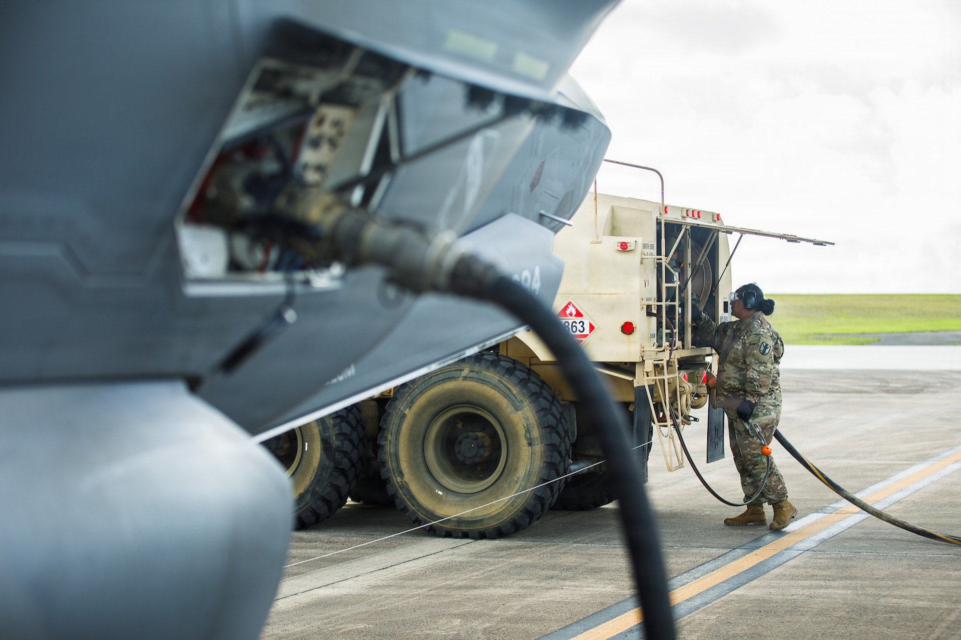 9th Mission Support Command Soldiers fueling the fight for Valiant Shield