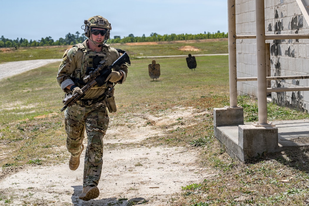 U.S. Air Force Airmen assigned to the 14th Air Support Operations Squadron participate in advanced engagement training at Fort Bragg, North Carolina, April 15, 2026