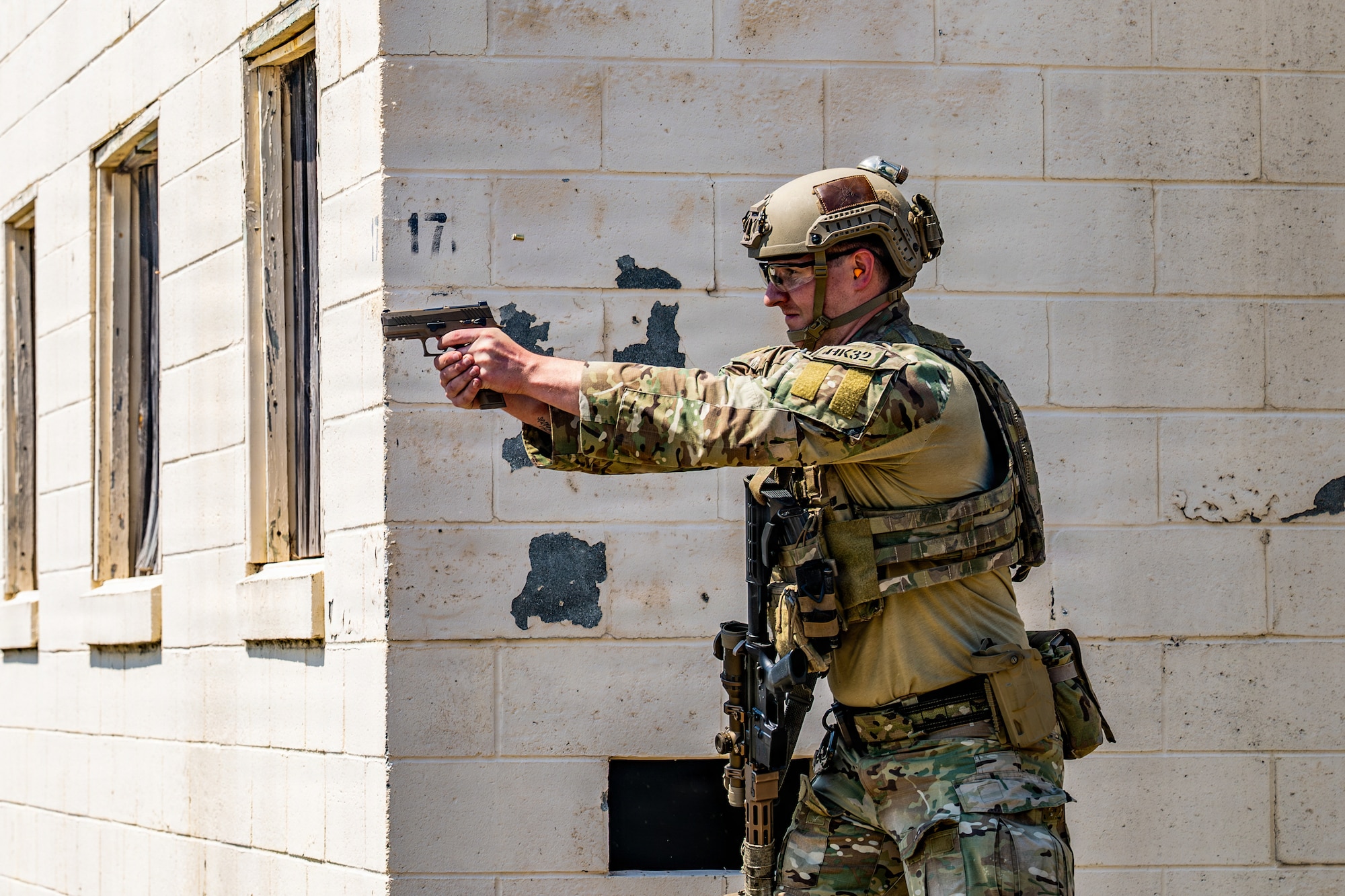 U.S. Air Force Airmen assigned to the 14th Air Support Operations Squadron participate in advanced engagement training at Fort Bragg, North Carolina, April 15, 2026