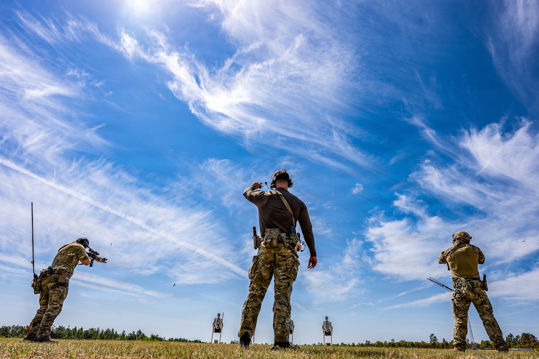 U.S. Air Force Airmen assigned to the 14th Air Support Operations Squadron participate in advanced engagement training at Fort Bragg, North Carolina, April 15, 2026