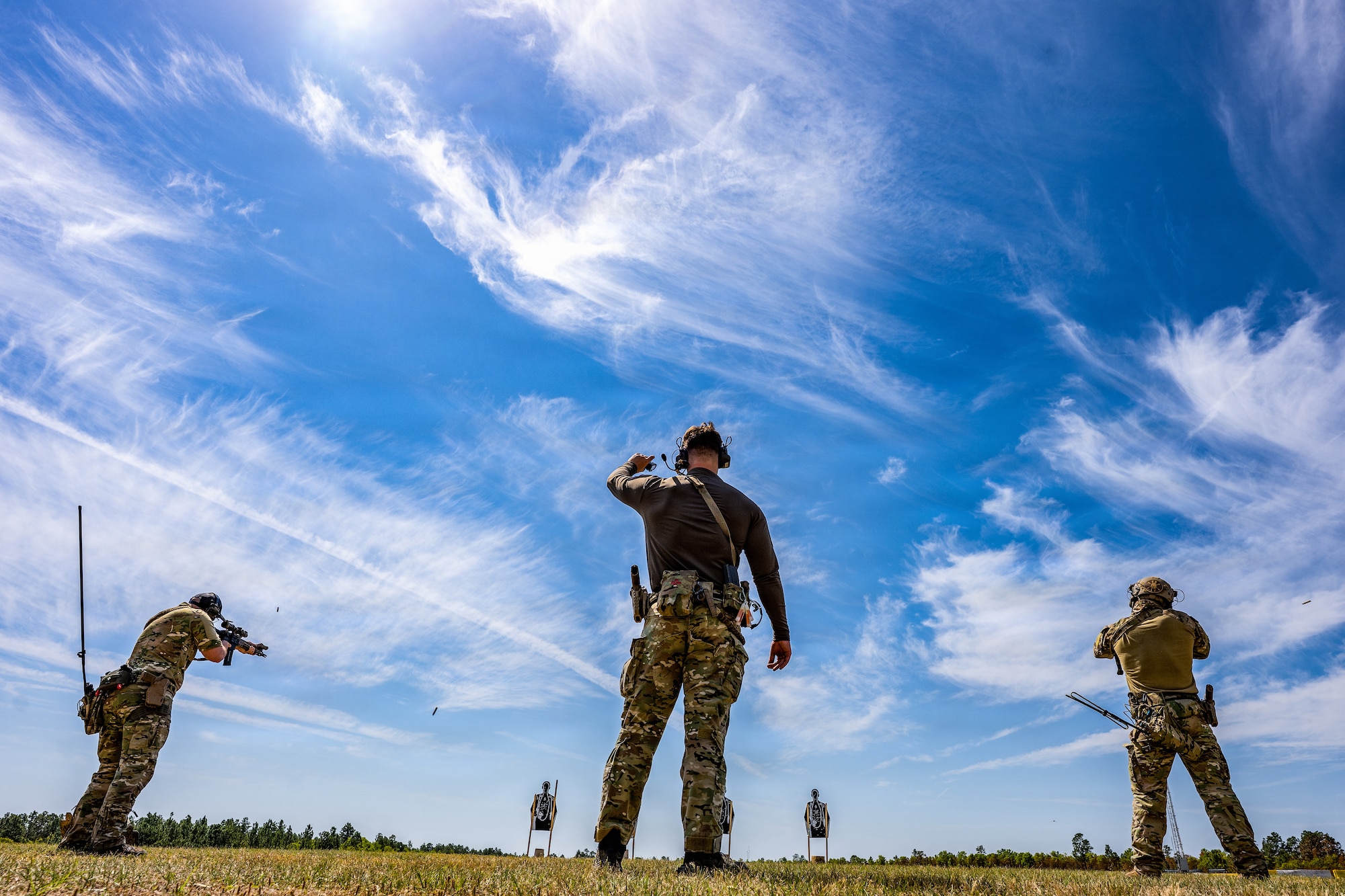 U.S. Air Force Airmen assigned to the 14th Air Support Operations Squadron participate in advanced engagement training at Fort Bragg, North Carolina, April 15, 2026