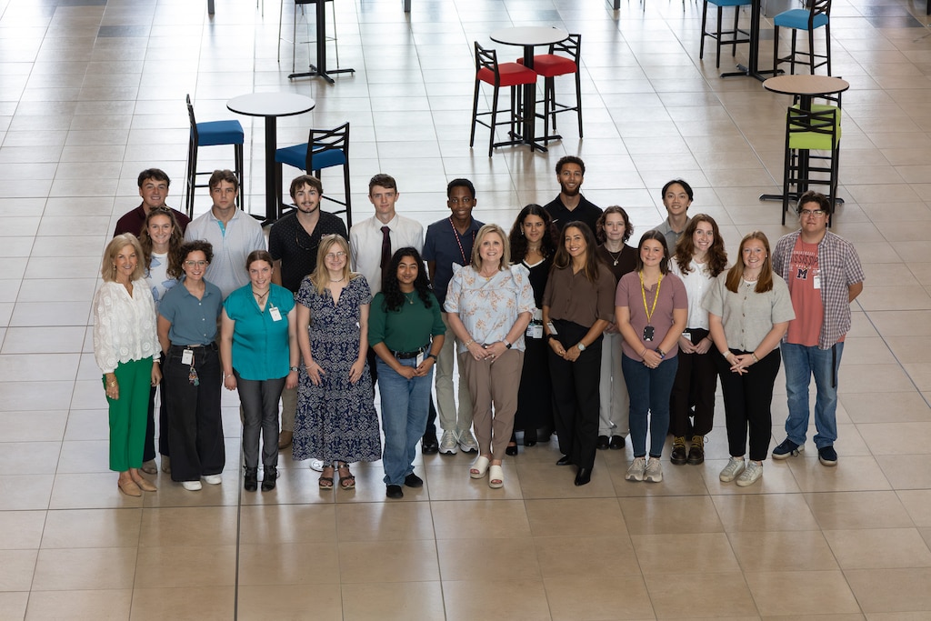 A group of SMART scholars tour the U.S. Army Engineer Research and Development Center (ERDC) in Vicksburg, Miss.