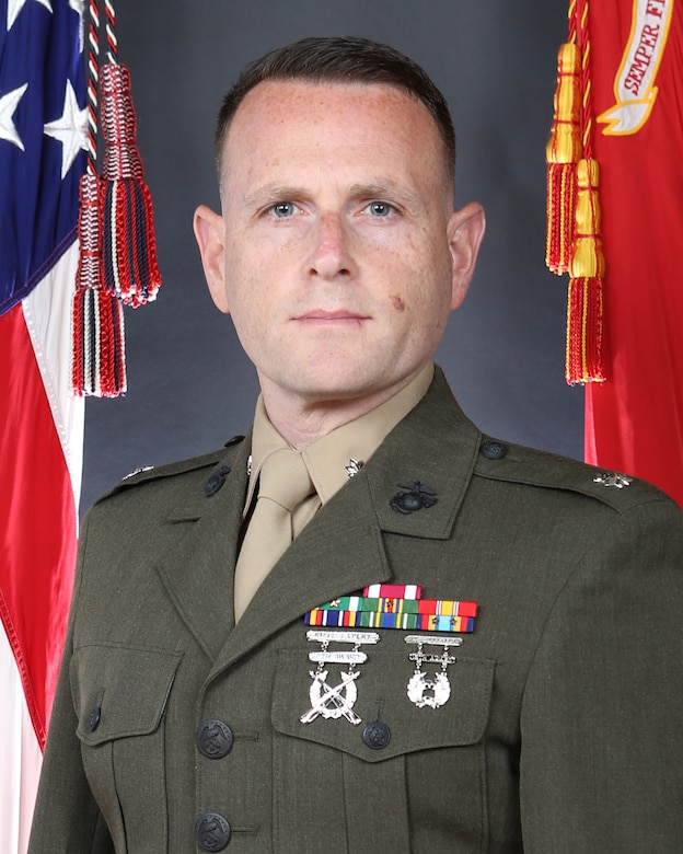 Lieutenant Colonel Steven D. Kasdan Command Photo