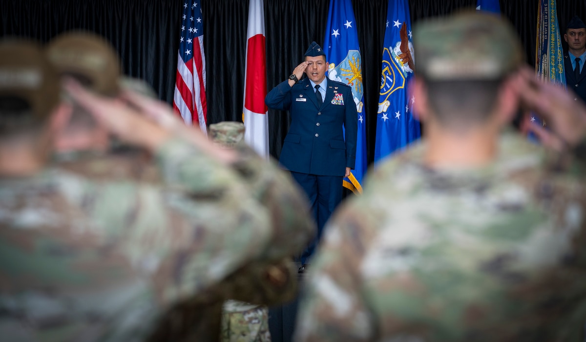 374th Airlift Wing welcomes new commander