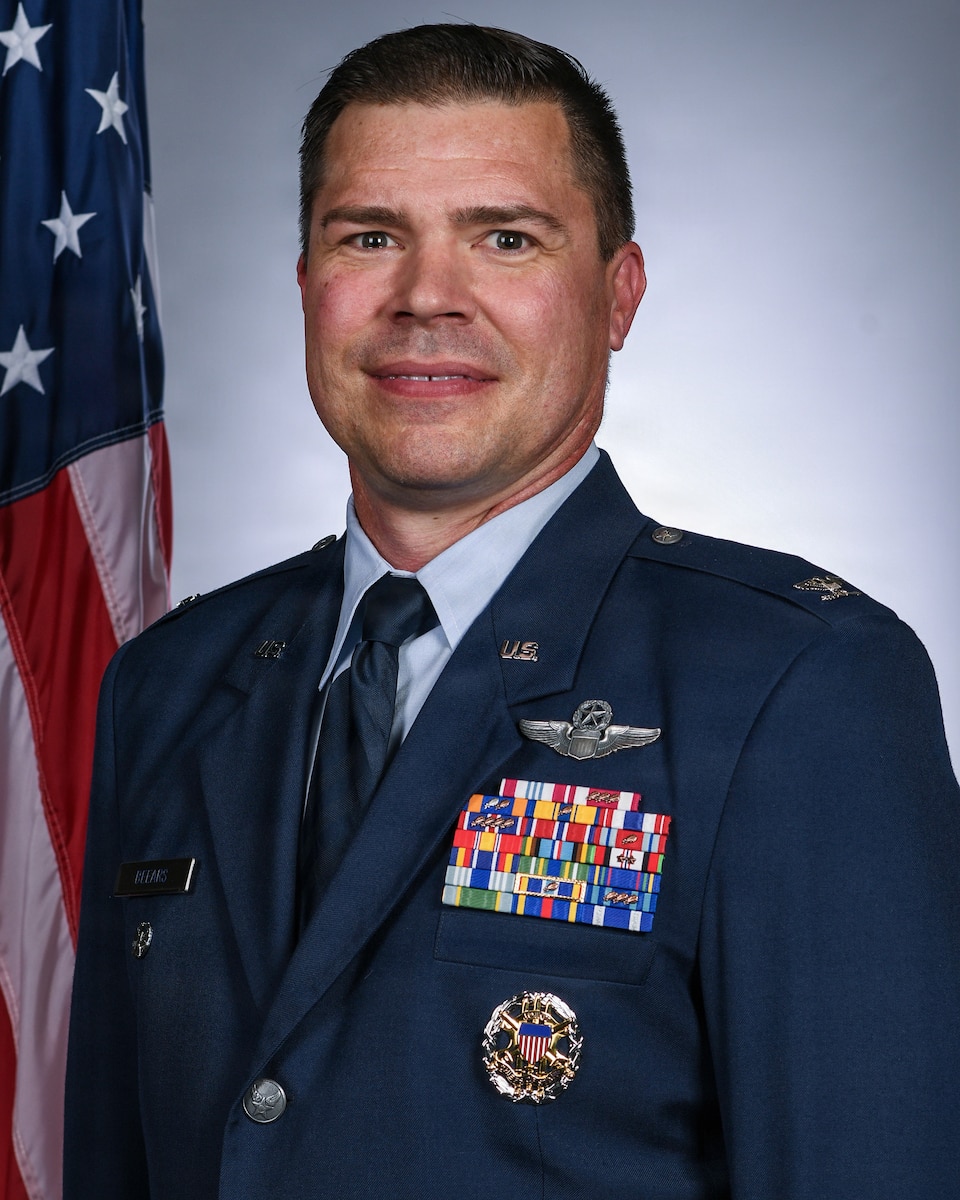 An air force official portrait