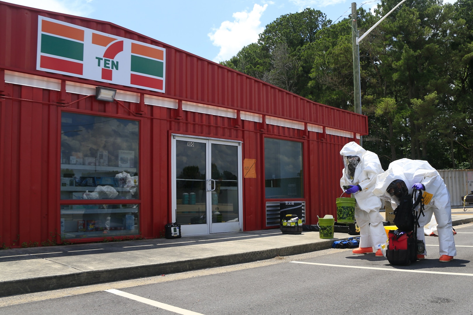 34th CST conducts training in Virginia Beach