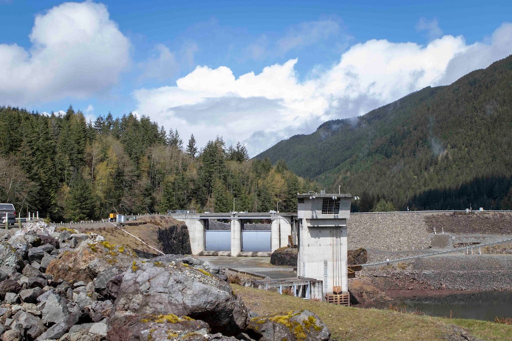 Photo of Howard A. Hansom Dam.