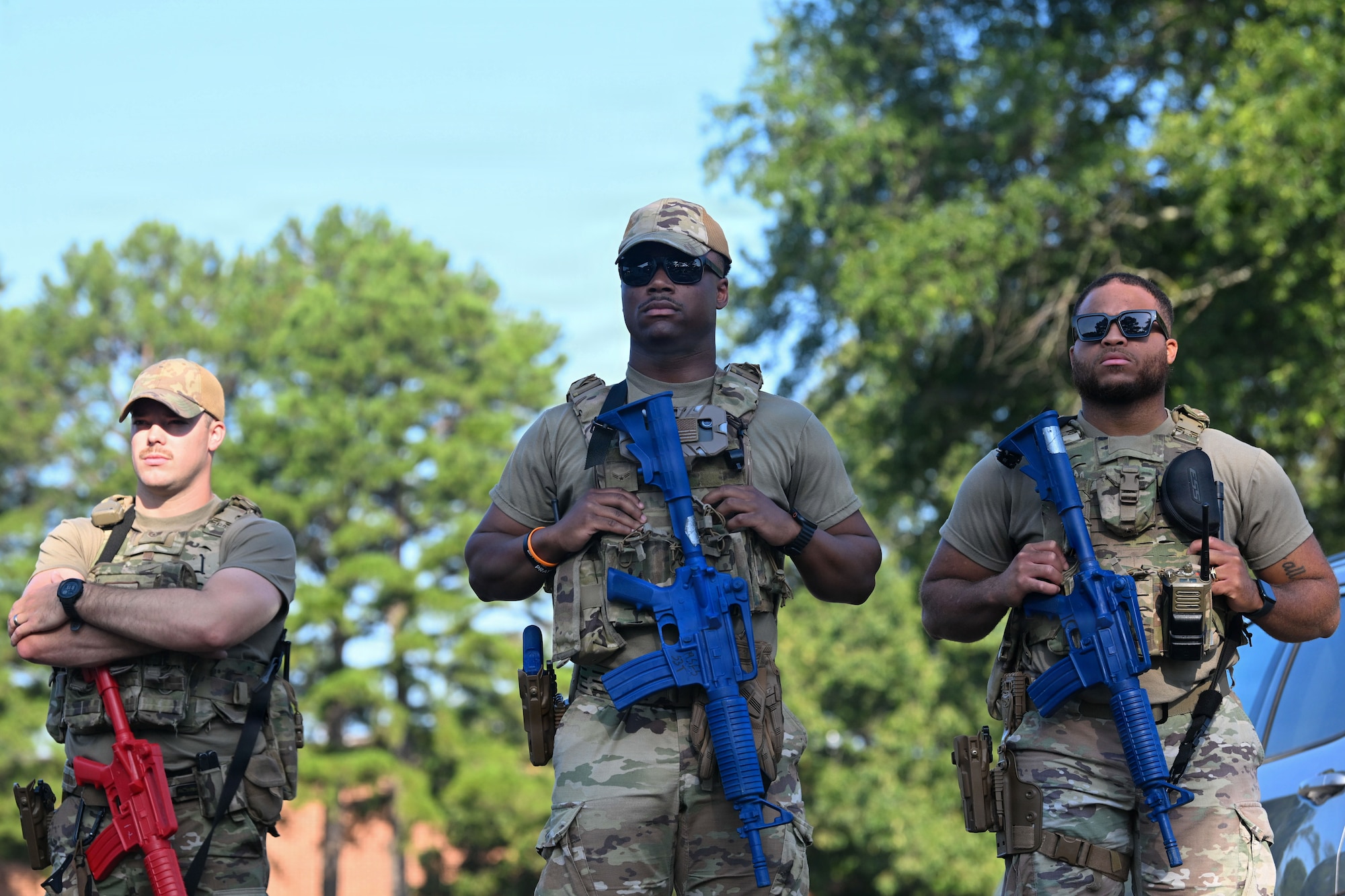 Service members serve